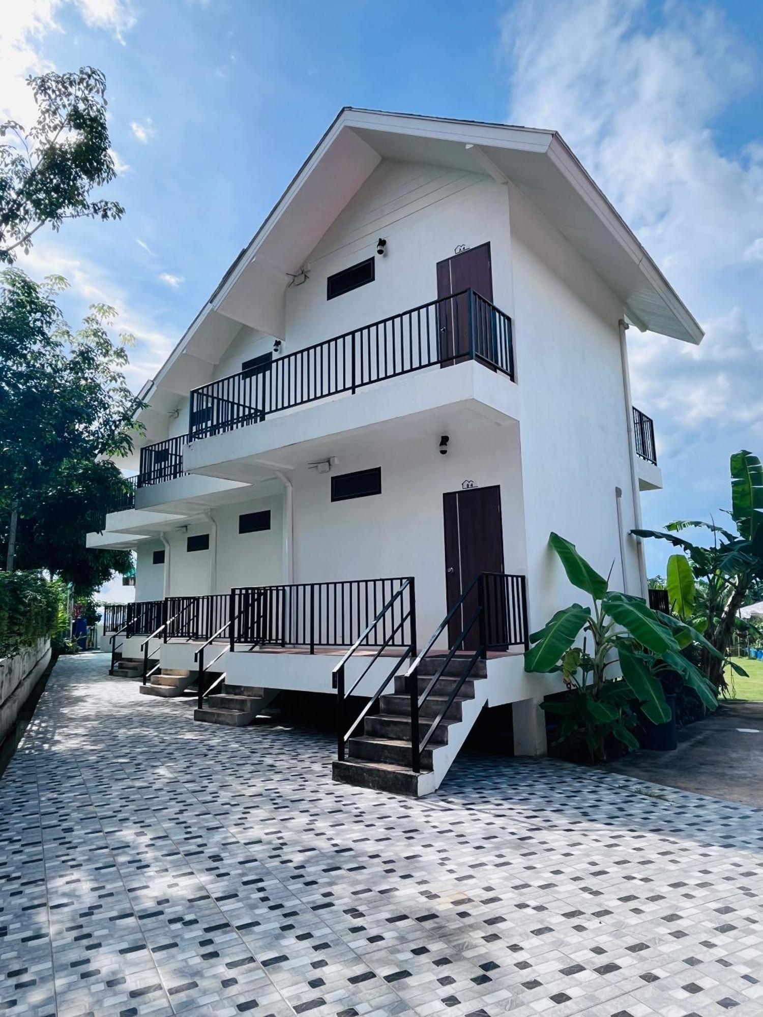 White Seaview Residence Klong Muang Beach Exterior photo
