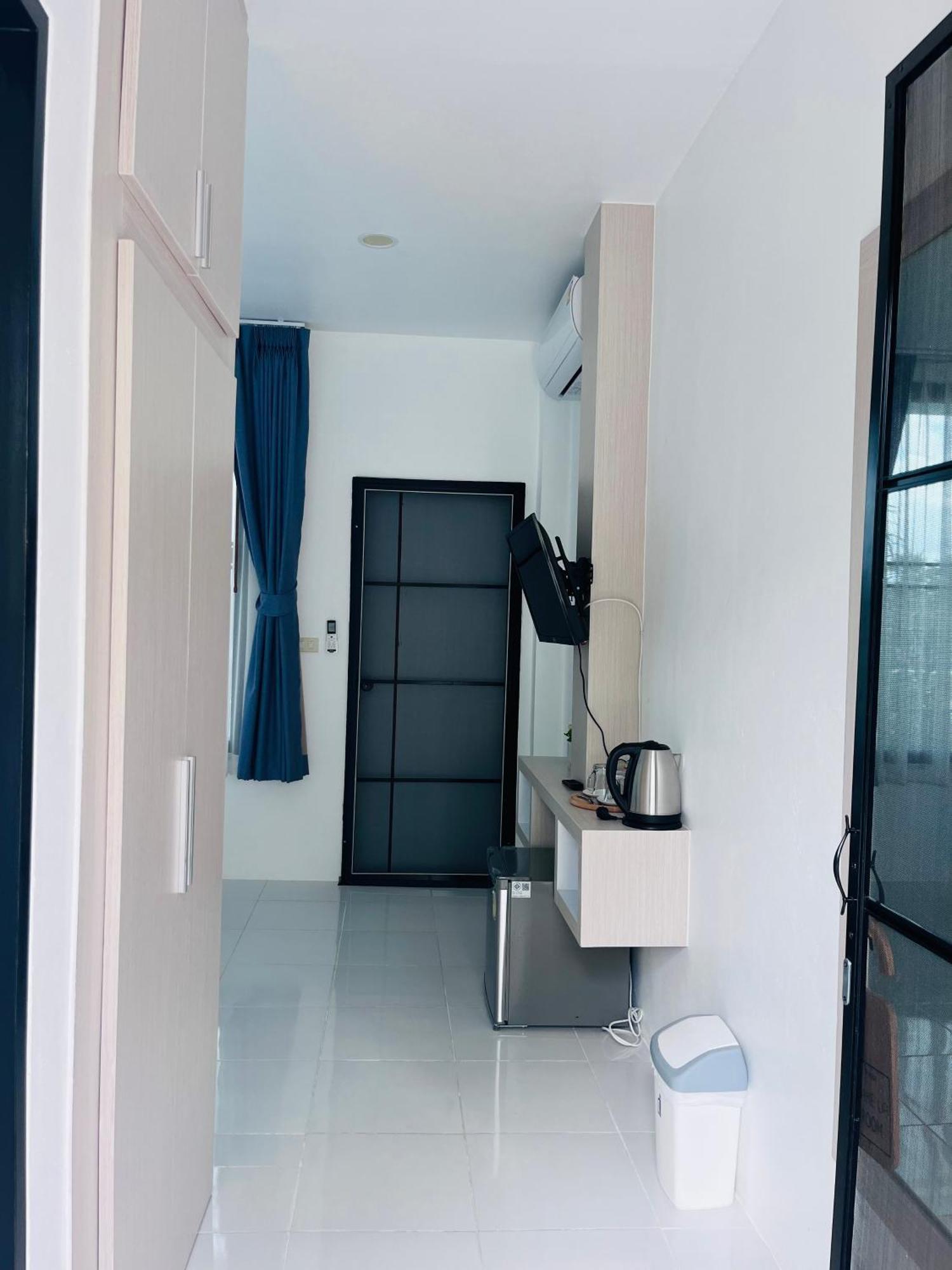 White Seaview Residence Klong Muang Beach Exterior photo